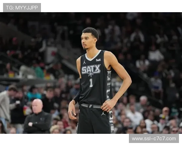 文班亚马3.6盖帽领跑联盟，马刺新核防守威慑力凸显